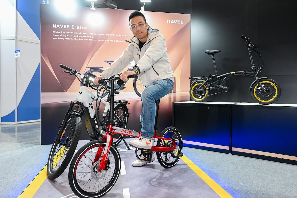 NAVEE 電輔車飆速突破！旗艦車款 SP01 續航 260 公里，挑戰長距離通勤極限