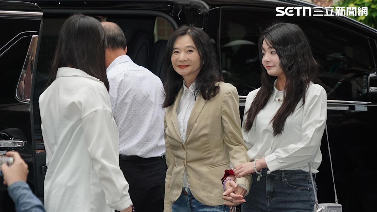應曉薇重判15年政壇震盪！無緣2026選戰，長女控法院「抄起訴書」羅織罪名？