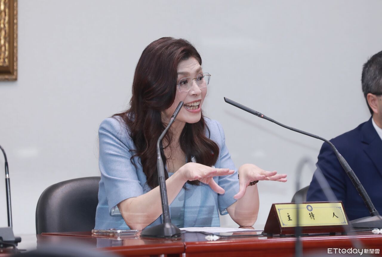 鄭麗文訪中團陣容曝光：三副主席、連家要角隨行，兩岸破冰挑戰浮現