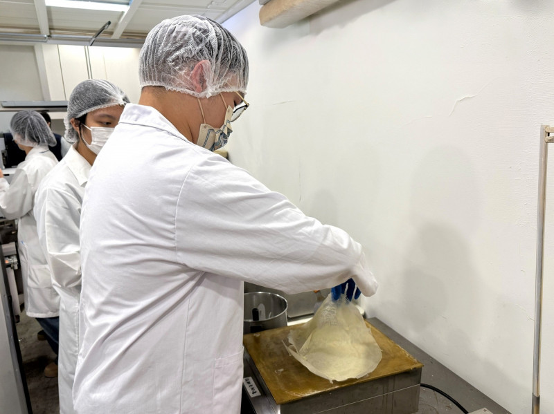清明節吃潤餅不怕胖！中山醫大研發低卡配方 熱量減半僅200大卡